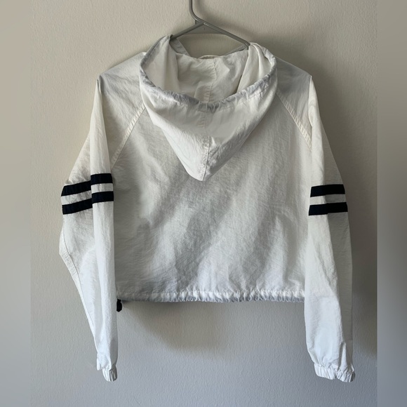 Brandy Melville Jacket - Picture 3 of 5